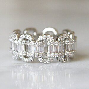 Diamond CZ Cubic Zirconia Interlocking Chain Link Ring, Dainty Ring